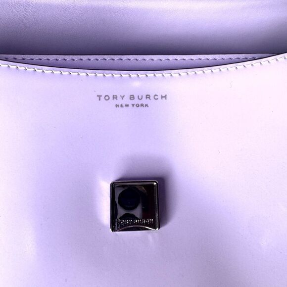 Tory Burch Purple Lavender Patent Leather Silver Logo Chain Britten Shoulder Bag - Picture 12 of 13